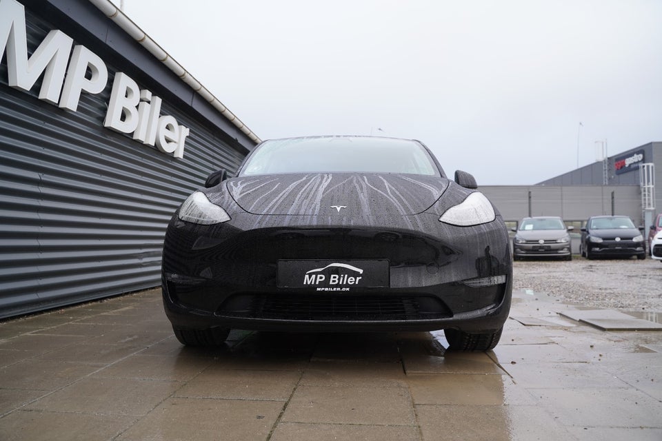 Tesla Model Y Long Range AWD 5d