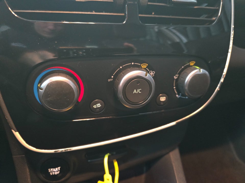 Renault Clio IV 1,5 dCi 75 Expression Sport Tourer 5d