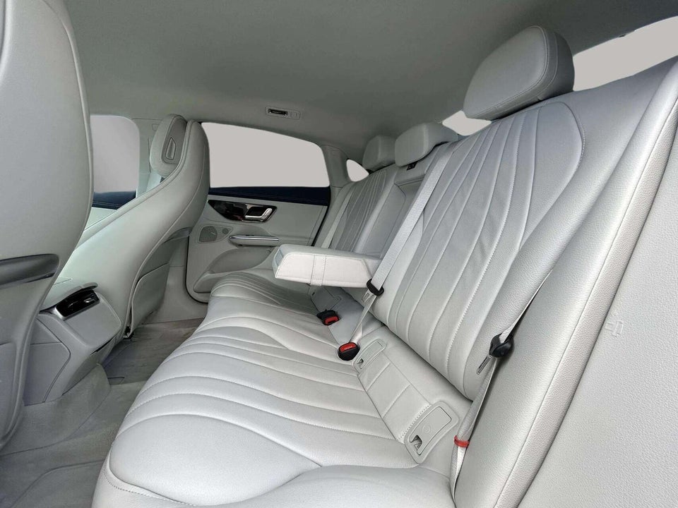 Mercedes EQE350+ AMG Line 4d