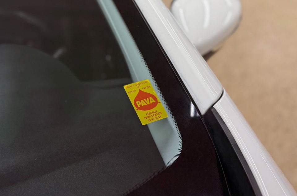 Peugeot 208 1,2 VTi 82 Chili+ 5d