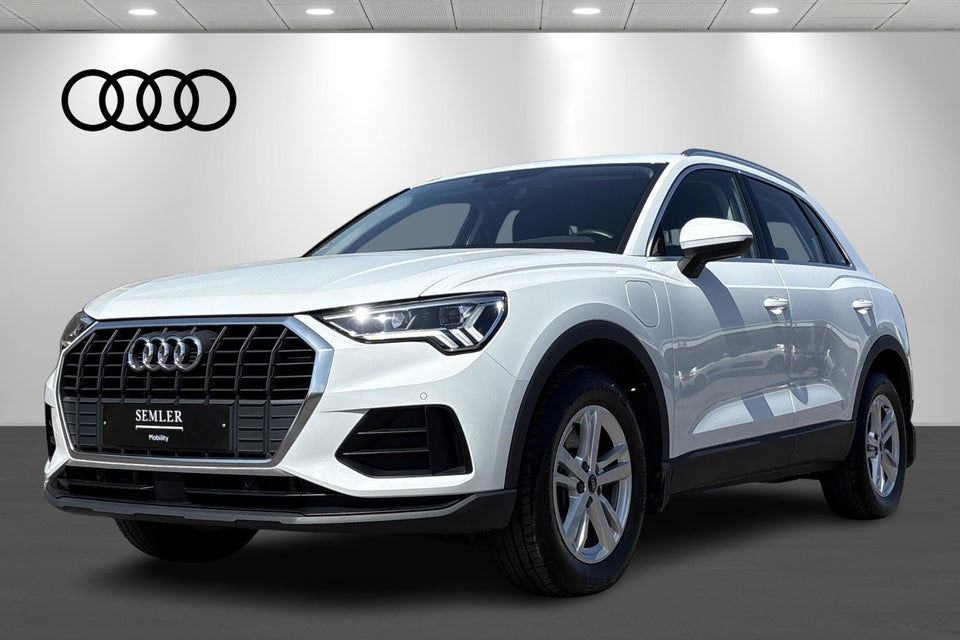 Audi Q3 45 TFSi e Attitude plus S-tr. 5d