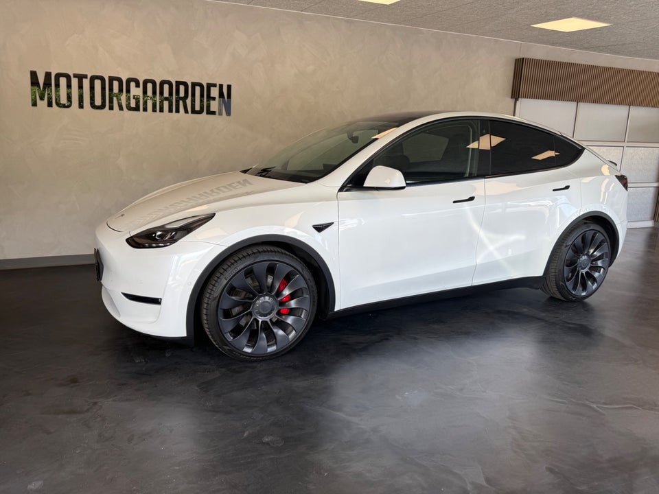 Tesla Model Y Performance AWD 5d