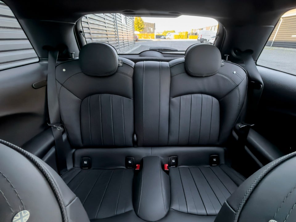 MINI Cooper SE Younique Trim 3d