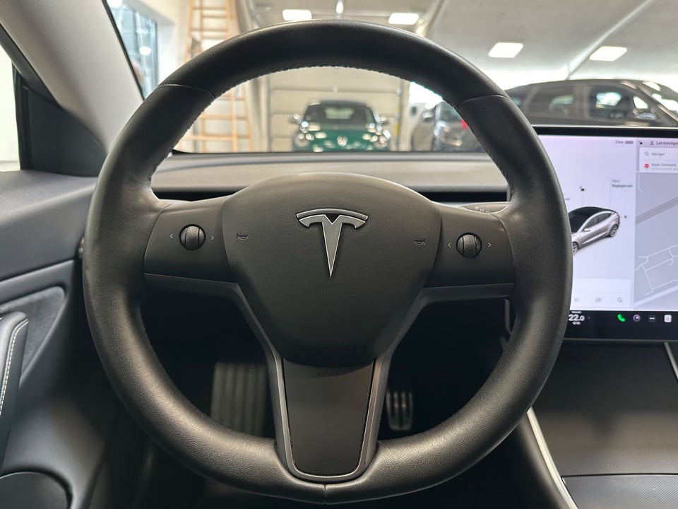Tesla Model 3 Long Range AWD 4d