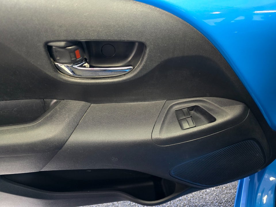 Toyota Aygo 1,0 VVT-i x-play 5d