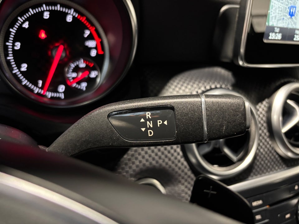 Mercedes A180 1,6 Urban aut. 5d