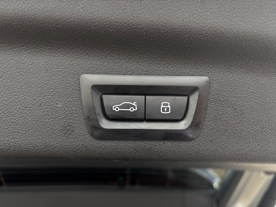 BMW iX1 eDrive20 M-Sport 5d