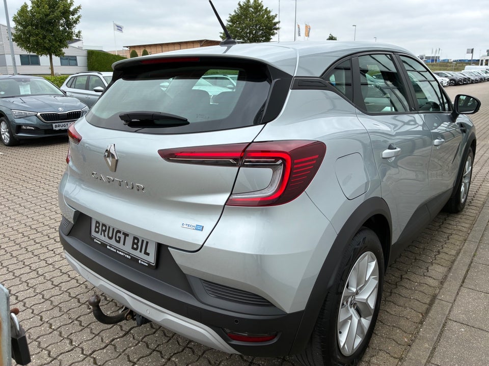 Renault Captur 1,6 E-Tech Zen 5d