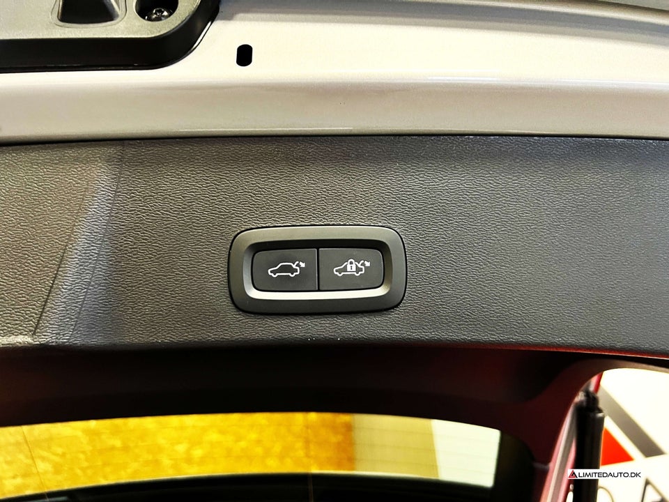 Volvo XC40 P8 ReCharge Twin Plus 5d