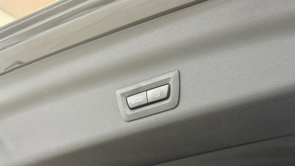 BMW iX1 eDrive20 M-Sport 5d