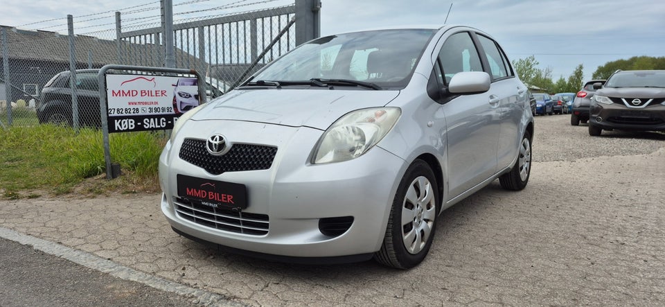Toyota Yaris 1,3 Sol 5d