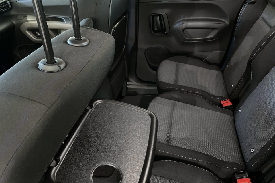 Toyota ProAce City Verso 50 Medium Family 5d