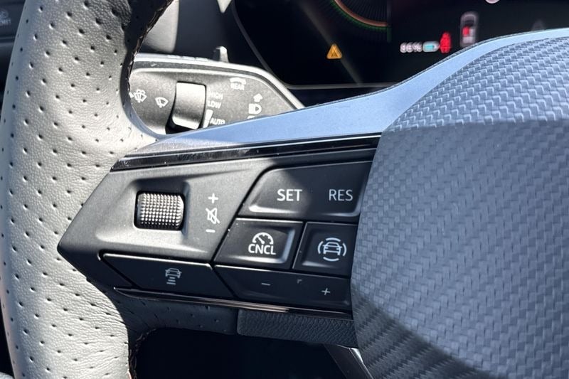 Cupra Born 58 Plus 5d