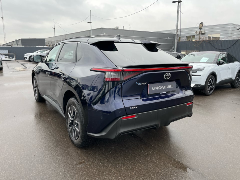 Toyota bZ4X 73 Executive 5d