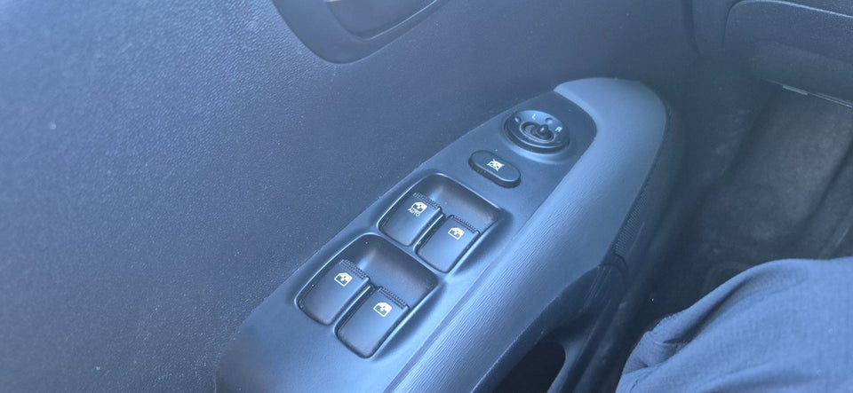 Hyundai i10 1,25 Comfort 5d