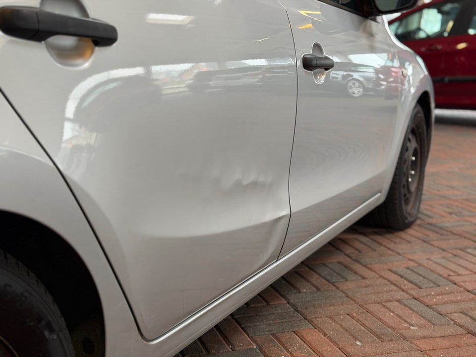 Hyundai i30 1,6 CRDi 90 Classic 5d