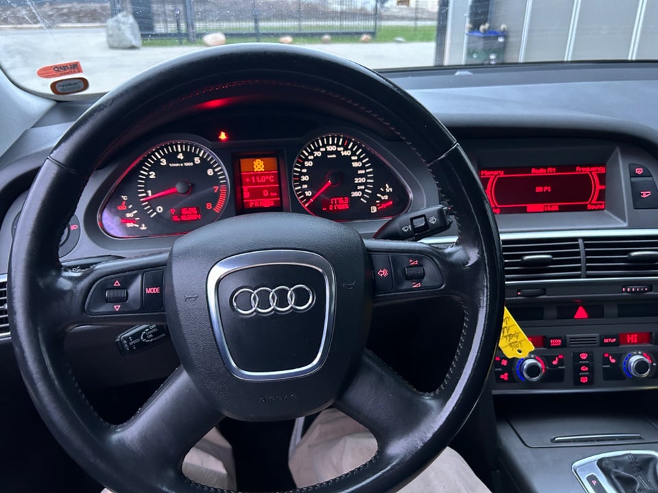 Audi A6 2,4 V6 Multitr. 4d