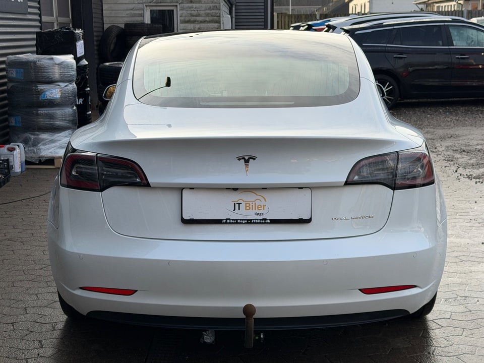 Tesla Model 3 Long Range AWD 4d
