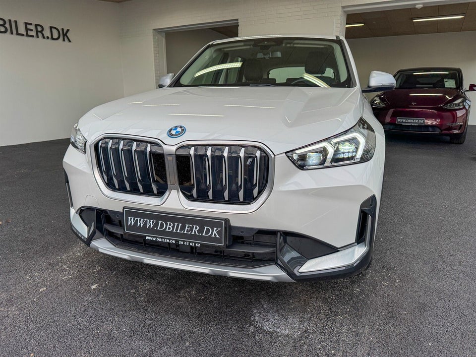 BMW iX1 xDrive30 5d