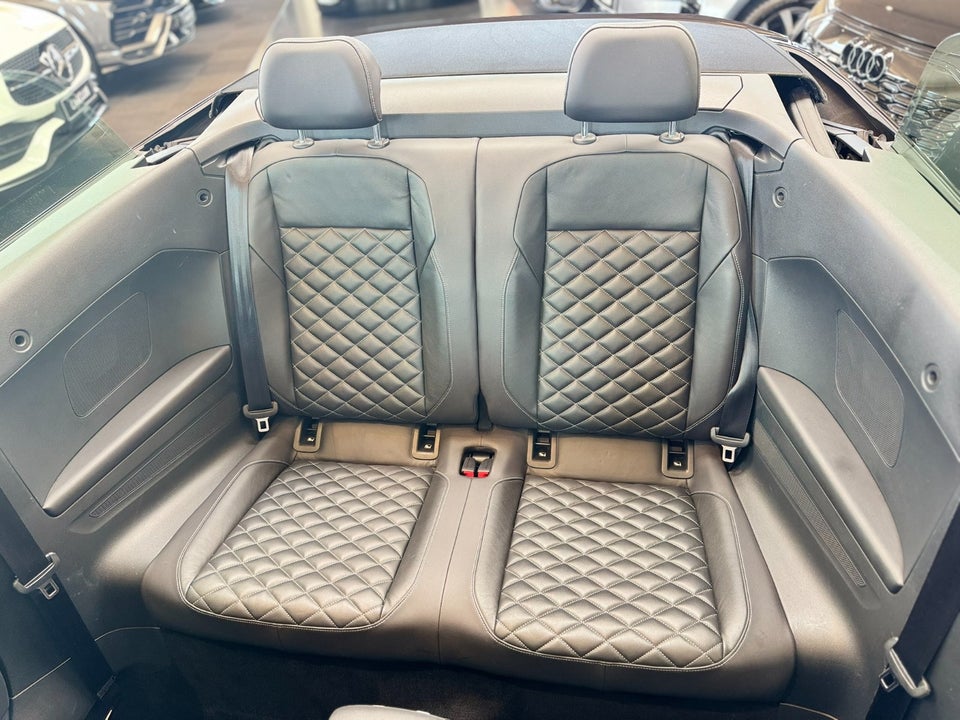 VW T-Roc 1,5 TSi 150 R-line Cabriolet DSG 2d