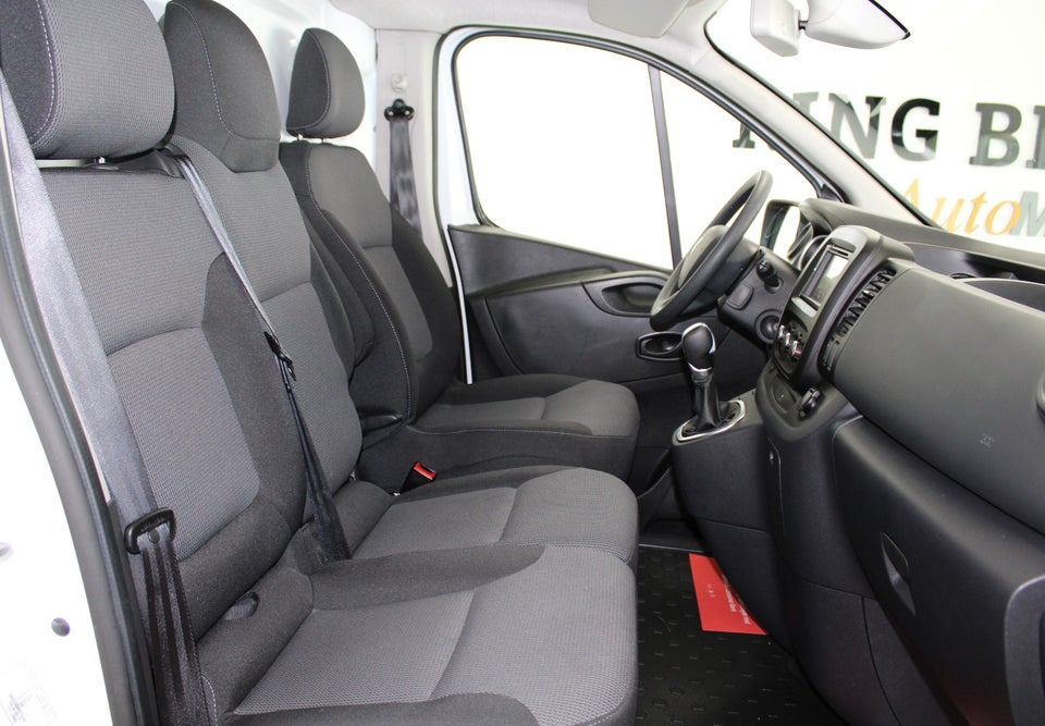 Renault Trafic T29 2,0 dCi 145 L2H1 EDC