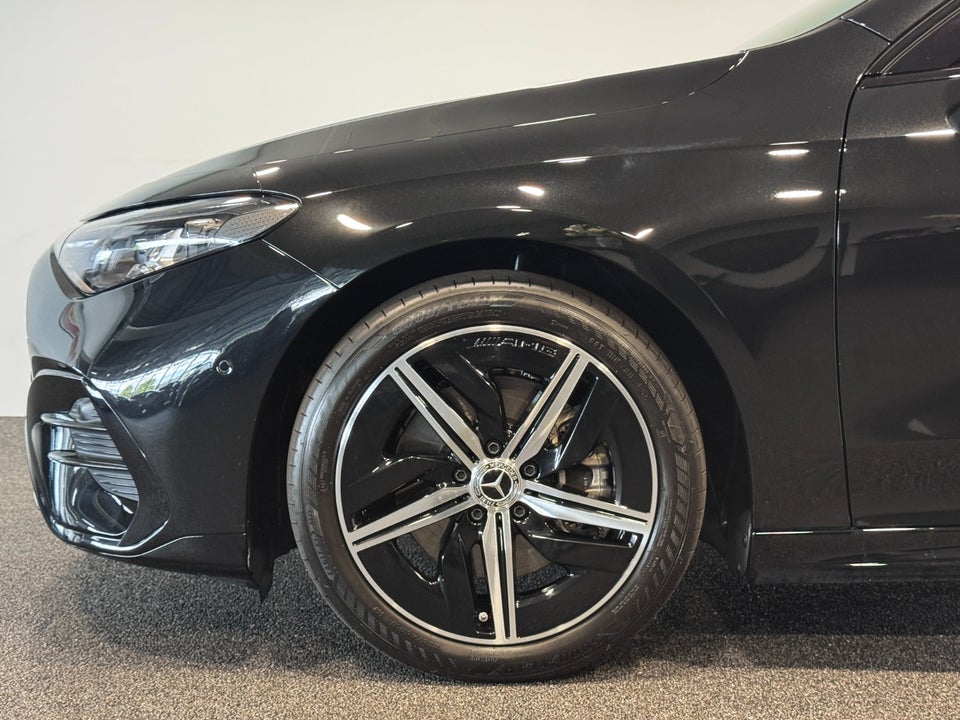 Mercedes CLA250+ electric AMG Line 4d