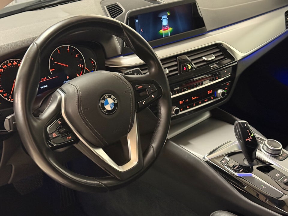 BMW 520d 2,0 Touring Connected aut. 5d
