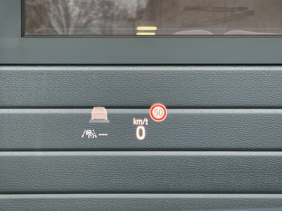 Ford Explorer 82 Premium Extended Range 5d