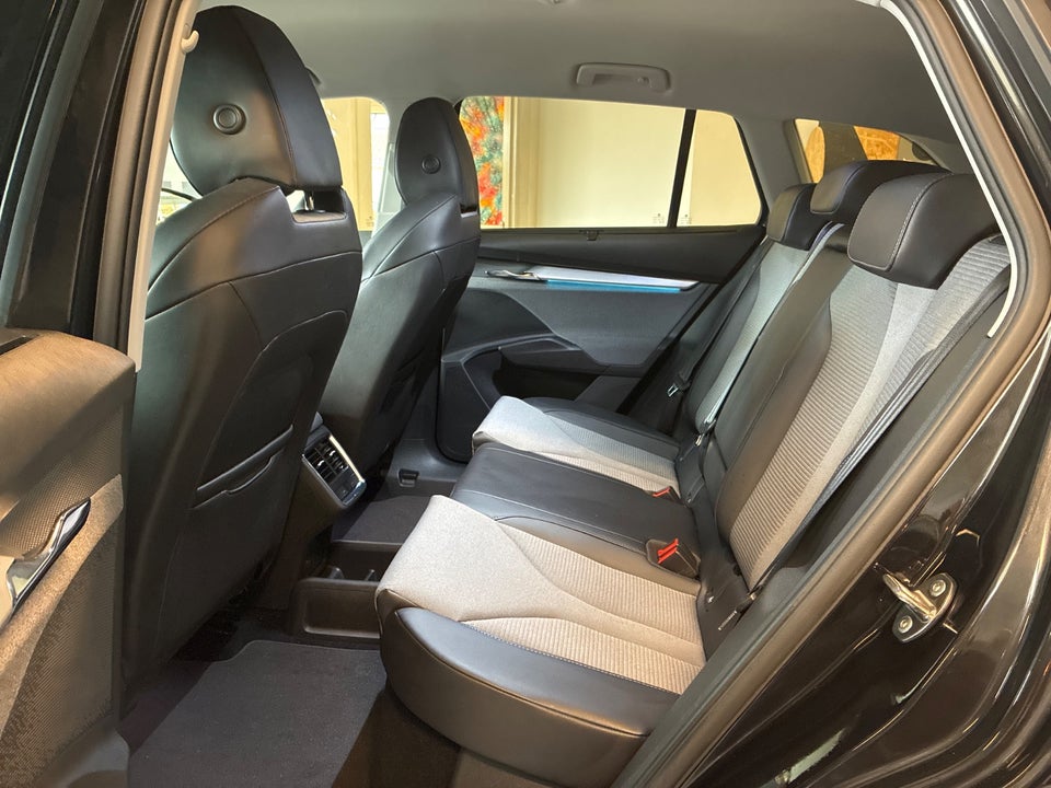 Skoda Enyaq 80 iV Loft 5d