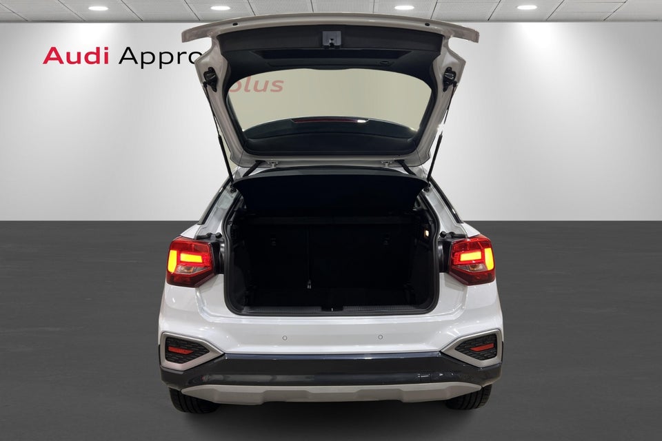 Audi Q2 35 TFSi Prestige S-tr. 5d