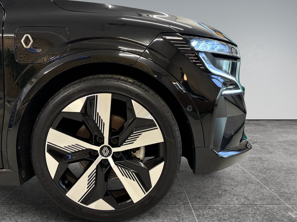 Renault Megane E-Tech 60 Techno 5d