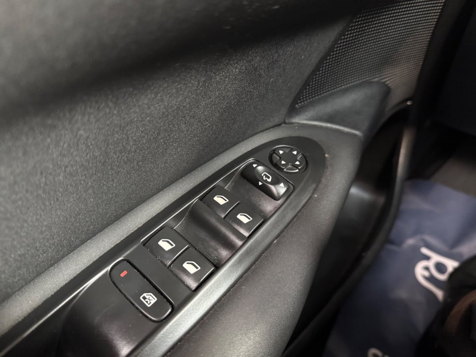 Citroën C4 1,6 BlueHDi 100 Challenge 5d