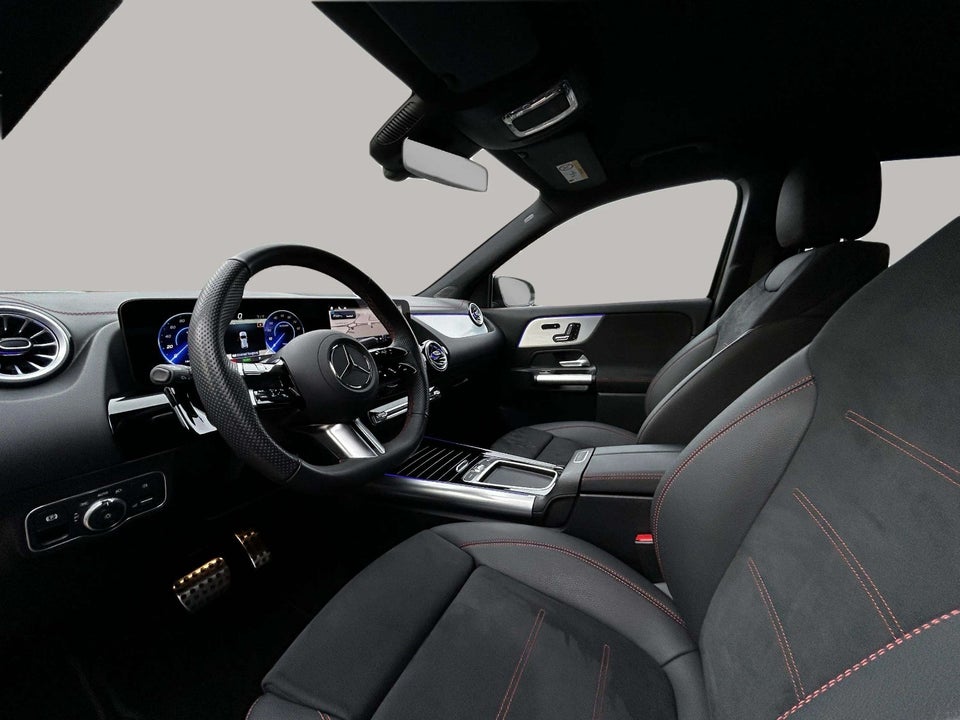 Mercedes EQA300 AMG Line 4Matic 5d