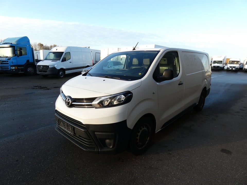 Toyota ProAce 2,0 D 120 Long Comfort 5d