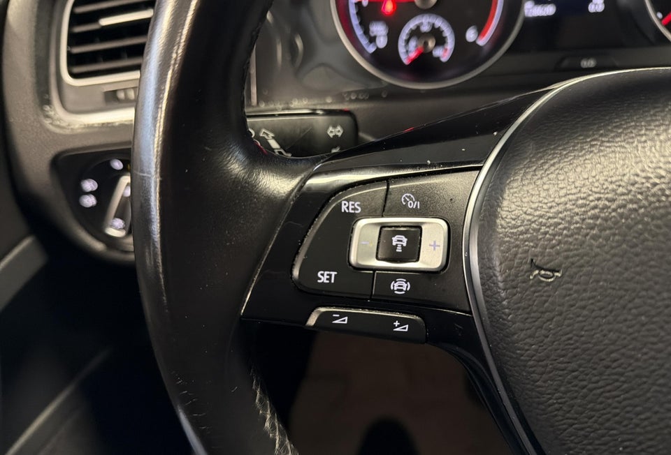 VW Golf VII 1,6 TDi 115 Comfortline Connect Van 5d