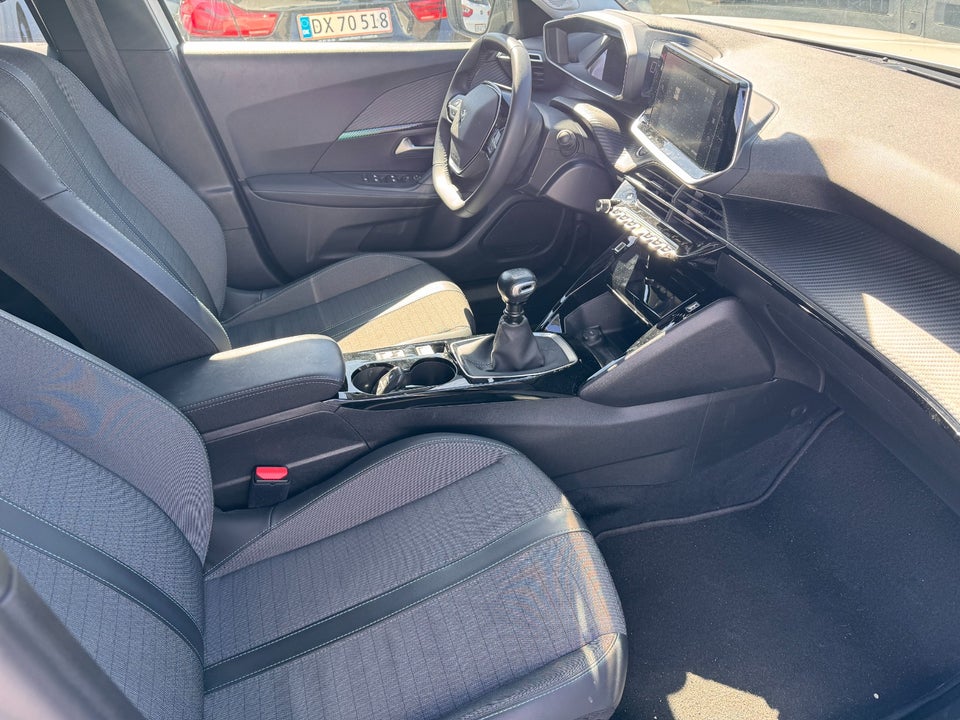 Peugeot 2008 1,2 PureTech 130 Allure Pack 5d
