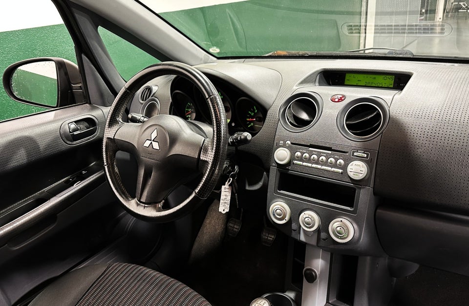 Mitsubishi Colt 1,1 Inform Coolpack 3d