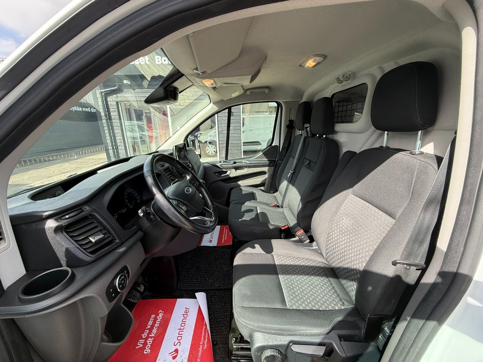 Ford Transit Custom 300 L2 2,0 TDCi 130 Trend