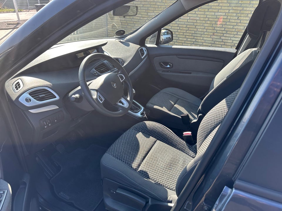 Renault Grand Scenic III 1,6 16V Authentique+ 7prs 5d