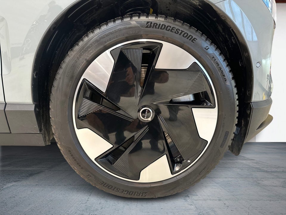 Volvo EX30 Extended Range Ultra 5d
