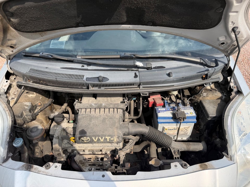 Toyota Yaris 1,3 Terra 5d