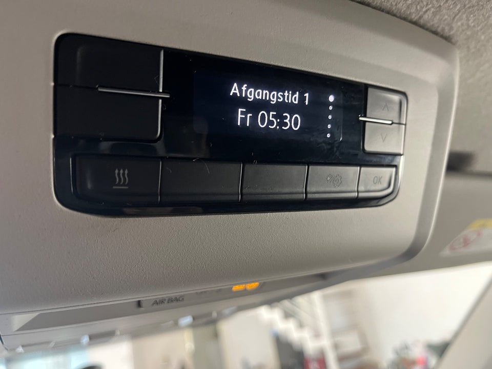 VW Transporter 2,0 TDi 150 Kassevogn lang