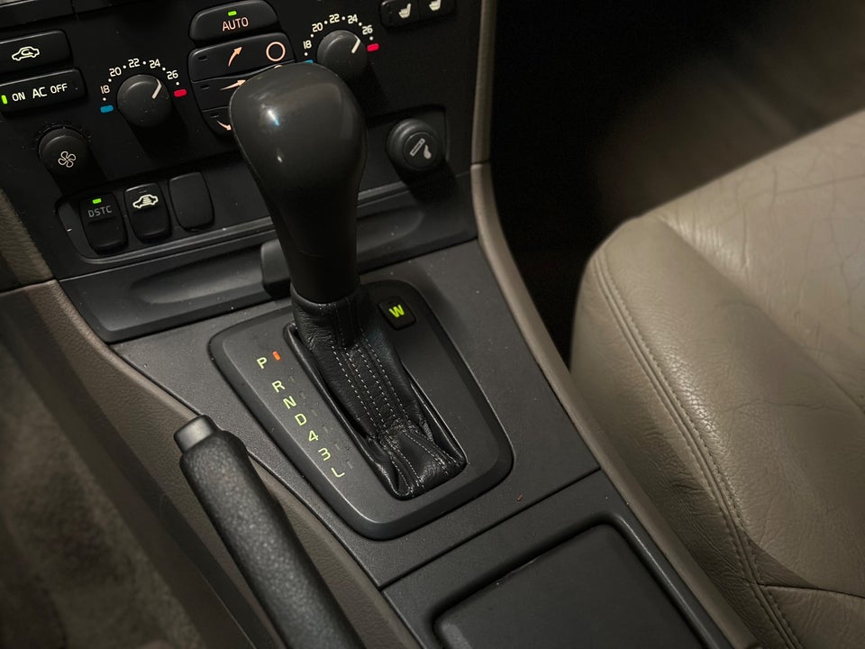 Volvo V70 2,4 T 200 aut. 5d