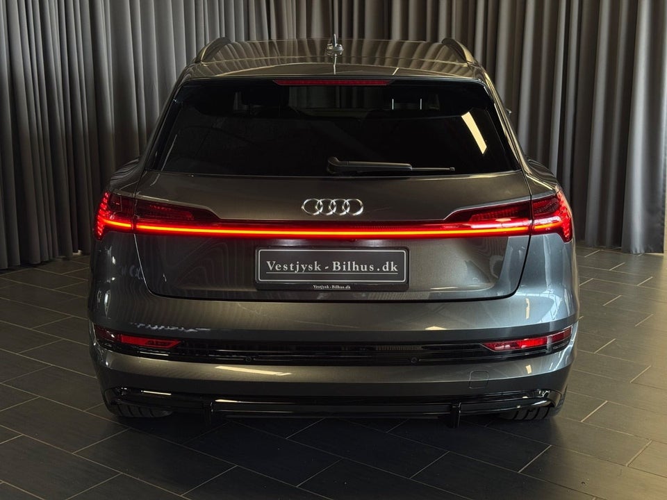Audi e-tron 55 S-line quattro 5d