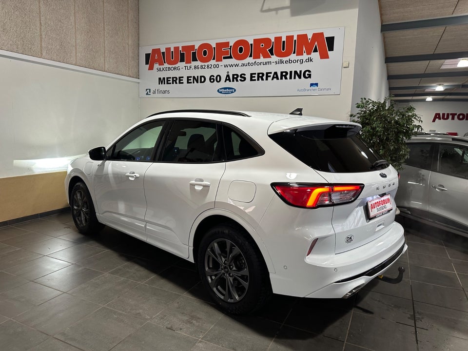 Ford Kuga 2,5 PHEV ST-Line X CVT 5d