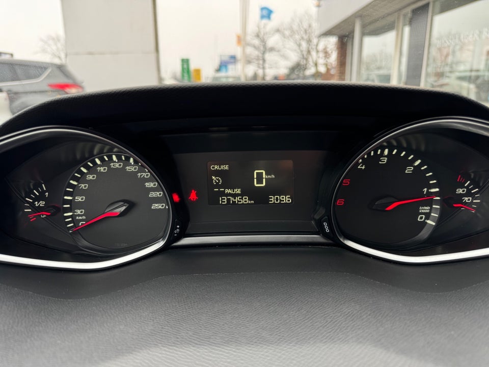 Peugeot 308 1,6 BlueHDi 120 Desire Sky SW 5d