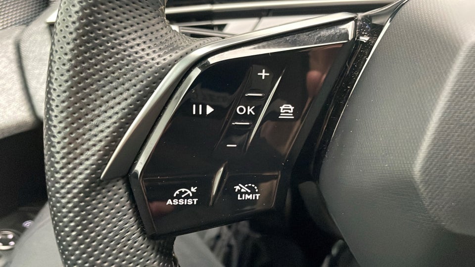 Peugeot e-5008 77 GT 7prs 5d