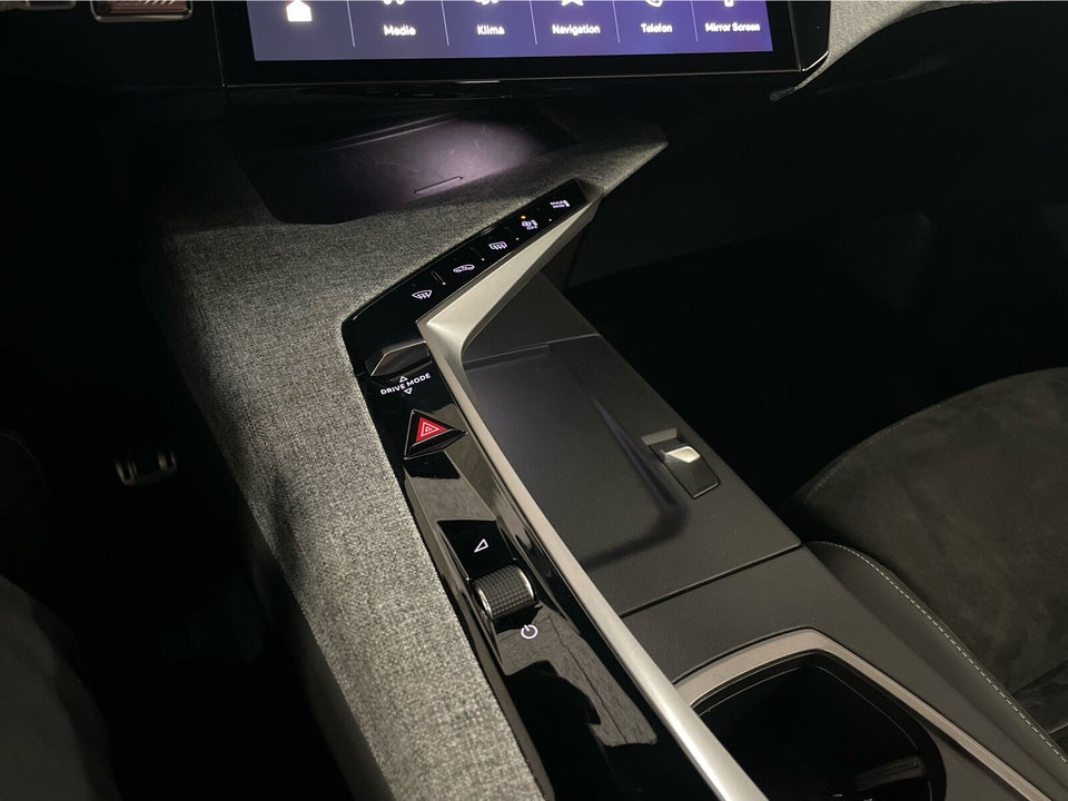 Peugeot e-5008 77 GT Pack 7prs 5d