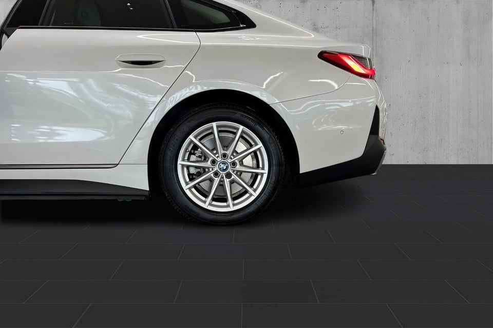 BMW i4 eDrive35 5d