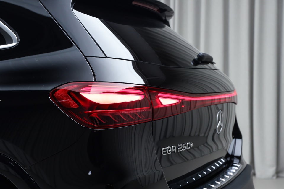 Mercedes EQA250+ AMG Premium 5d